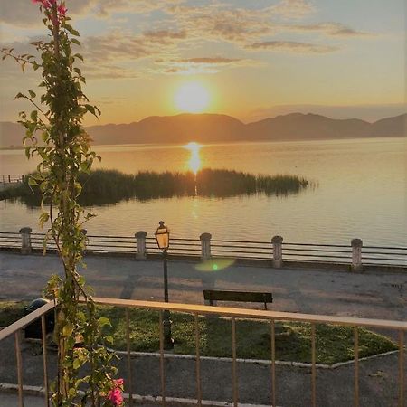 Vista Lago توري ديل لاغو بوتشيني المظهر الخارجي الصورة